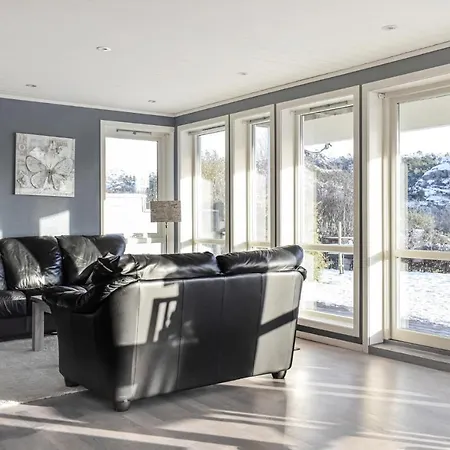 Feriehus 4 Bedroom Cozy In *